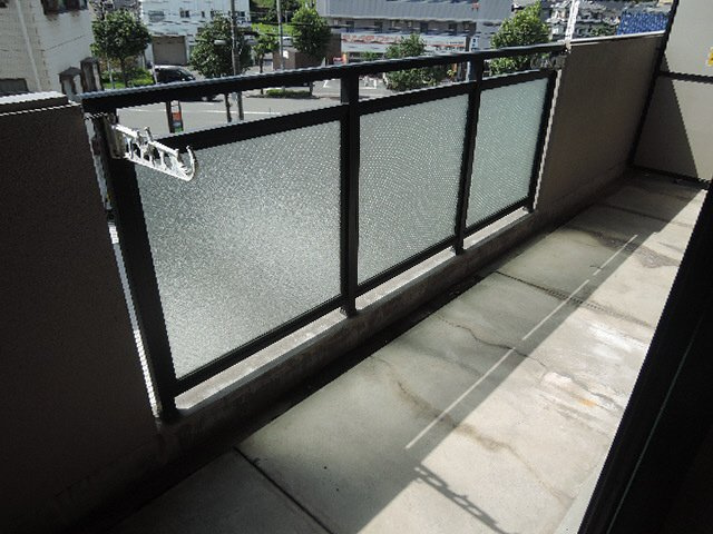 キャッスルコート東辻井のバルコニー