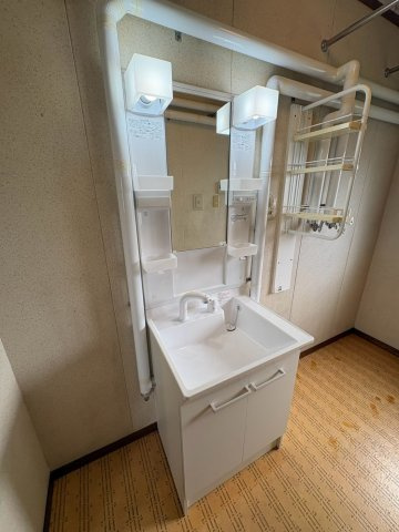 春採5丁目19-8貸家の洗面所