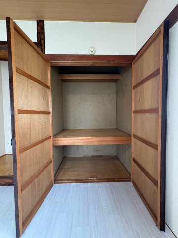 春採5丁目19-8貸家の収納
