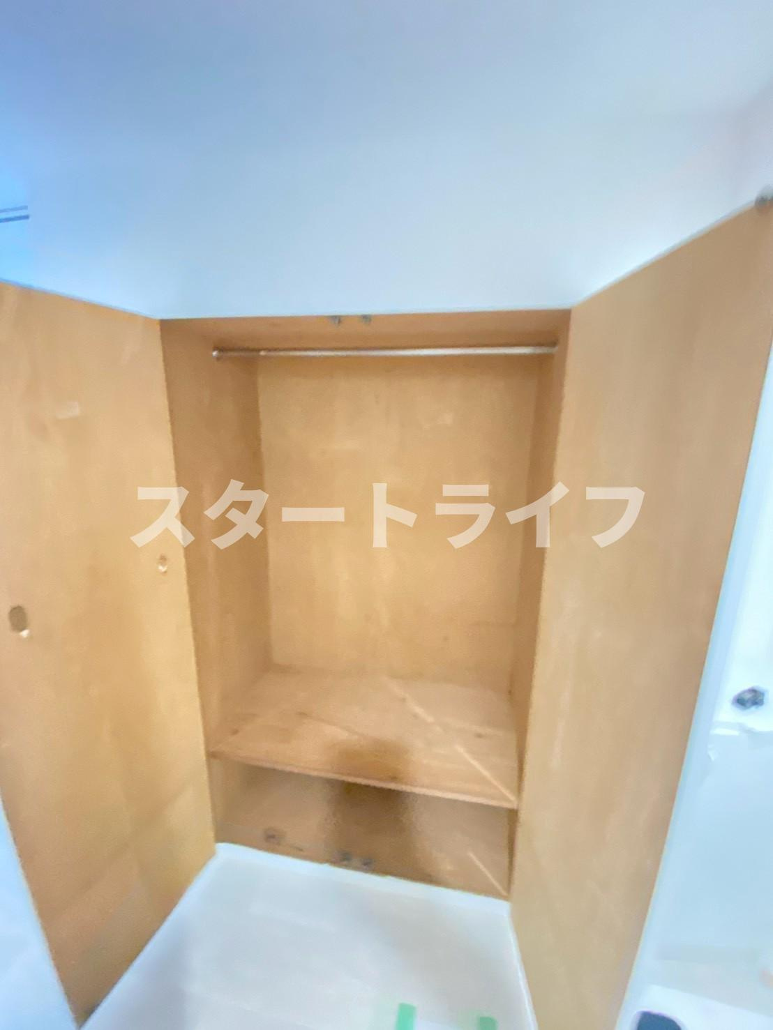 大阪市東淀川区淡路３丁目の賃貸マンションの収納