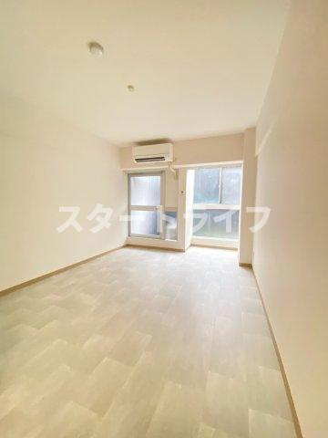 大阪市東淀川区淡路３丁目の賃貸マンションの居間・リビング