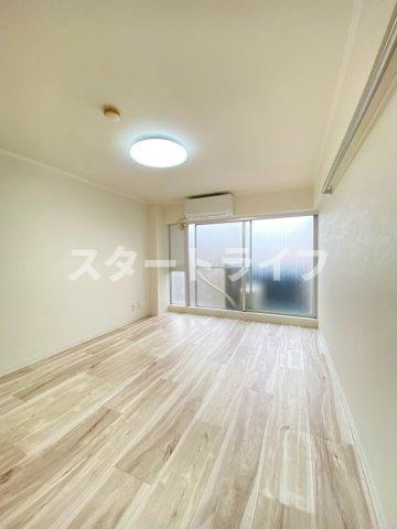 大阪市東淀川区淡路３丁目の賃貸マンションの寝室