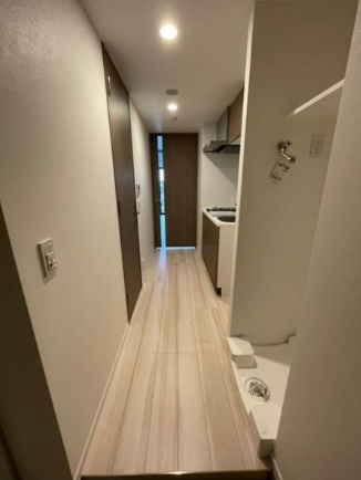 メイクス浅草イーストの玄関