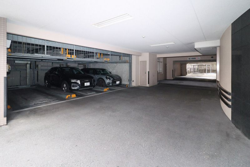 クレアセンターマークの駐車場
