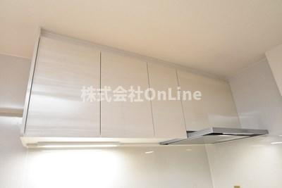 八尾市東老原２丁目の賃貸マンションの収納