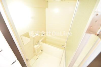八尾市東老原２丁目の賃貸マンションの浴室