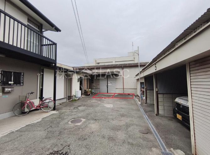 淀川区十八条貸倉庫のエントランス