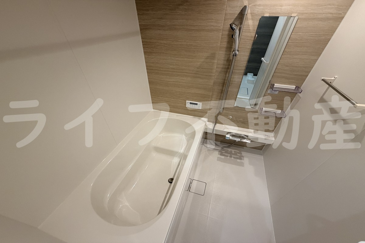 D-ROOM高井田元町の浴室