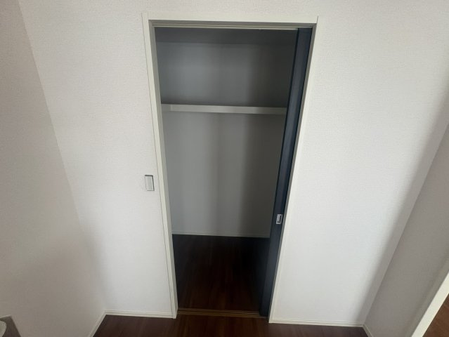 吹田市垂水町３丁目の賃貸マンションの収納