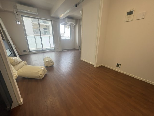 吹田市垂水町３丁目の賃貸マンションの居間・リビング