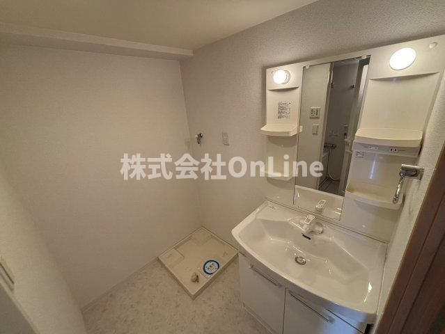 グランシス高井田の洗面所