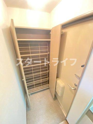大阪市東淀川区東中島１丁目の賃貸マンションの玄関