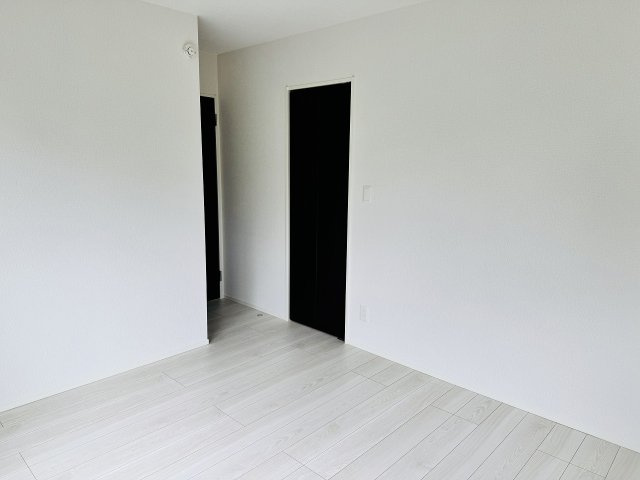 八王子市　兵衛　新築一戸建ての収納|～ウォークインクローゼットでお荷物がスッキリ収まります～