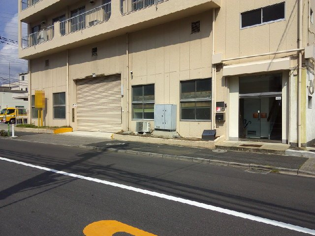 板橋区新河岸２丁目の倉庫の外観
