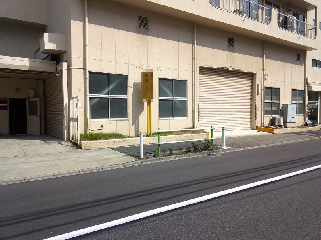 板橋区新河岸２丁目の倉庫