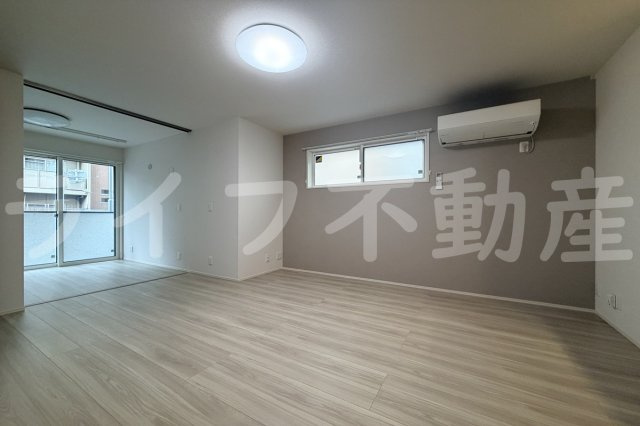 D-ROOM高井田元町の居間・リビング