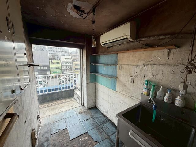 港区六本木４丁目の店舗事務所の内装