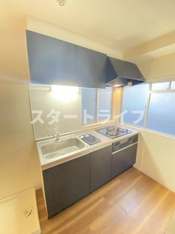大阪市淀川区東三国４丁目の賃貸マンションのキッチン