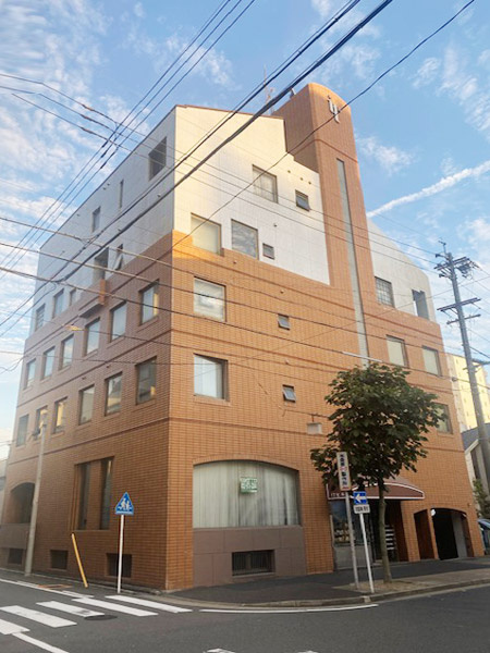 ＩＴビルの外観