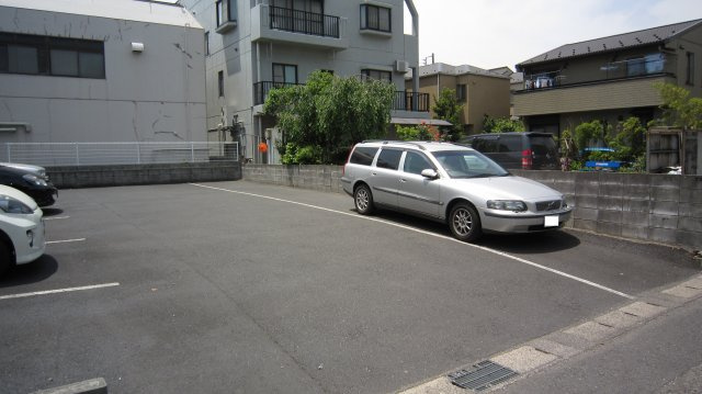 【駐車場】