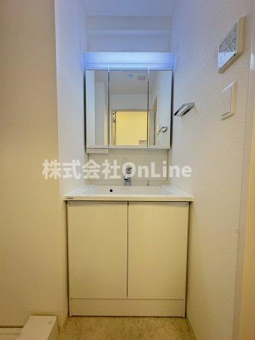 グランカーサ高井田の独立洗面台