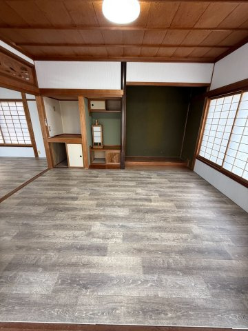 安来町S貸家の洋室