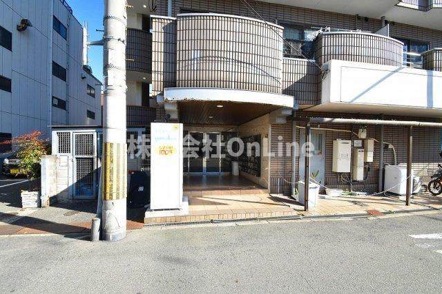 トラスティ加美のエントランス