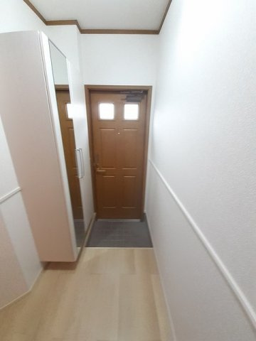 アリエースＢの玄関|ゆったりとした玄関です