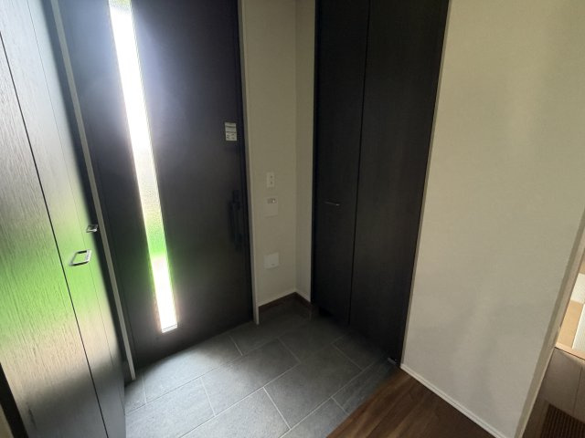 姫路市飾磨区英賀清水町２丁目の中古一戸建の玄関