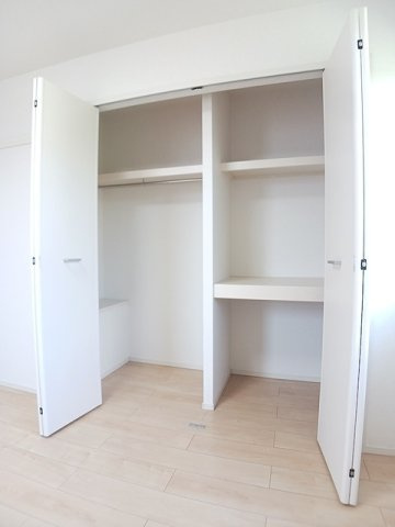 アヴェニューＭ　壱番館の収納|便利な収納スペースです