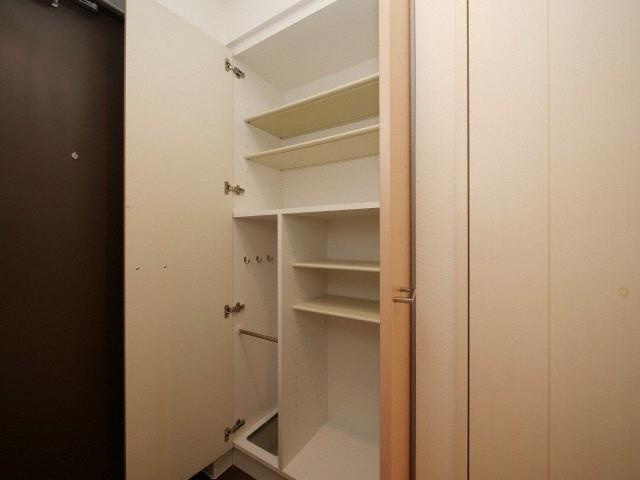 アーバンフラッツ新大阪Iの収納