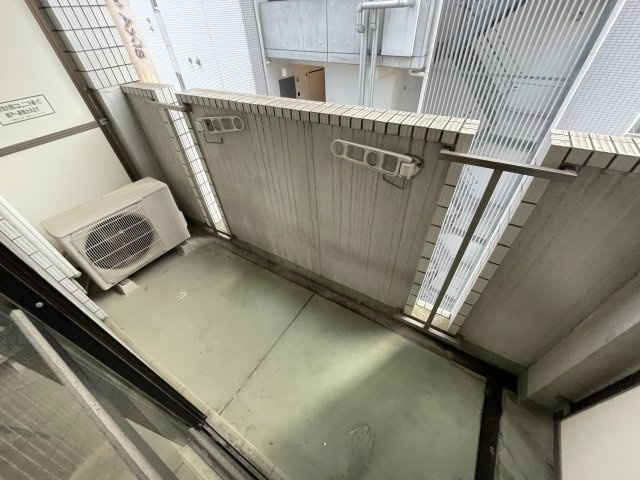 ロイヤルハイツ梅田Ⅱのバルコニー