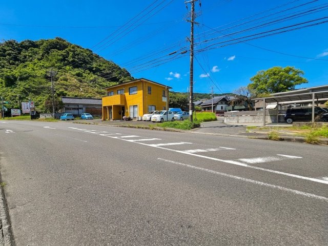 山田町3694-1,3696-1　売土地の周辺