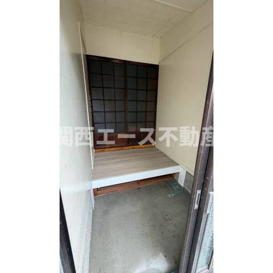 【玄関】 | 南四条町貸家