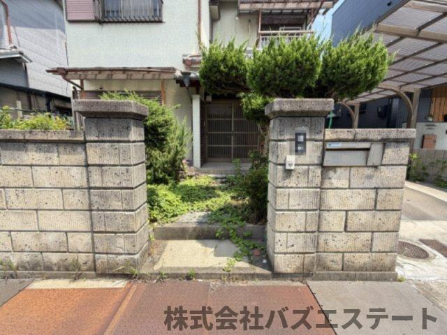 網干区坂上　中古一戸建てのエントランス