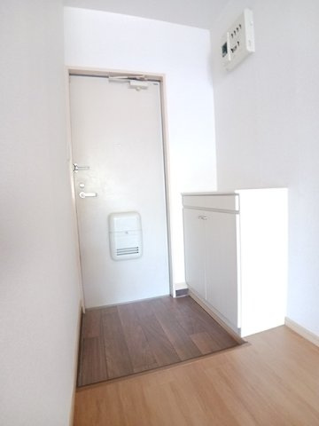 ラフィーネ原田の玄関