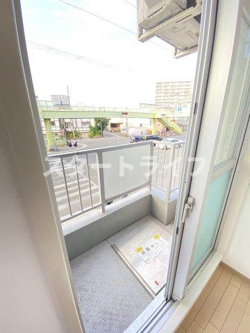大阪市淀川区木川東１丁目の賃貸マンションのバルコニー