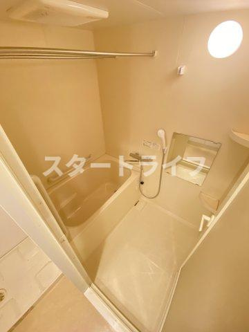 大阪市東淀川区下新庄５丁目の賃貸マンションの浴室
