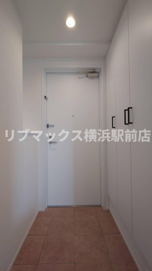 【玄関】ドゥーエ横浜駅前