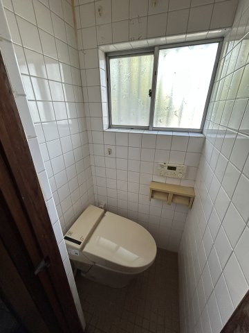 花田町小川　中古一戸建てのトイレ