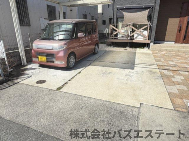 玉手　中古一戸建ての駐車場