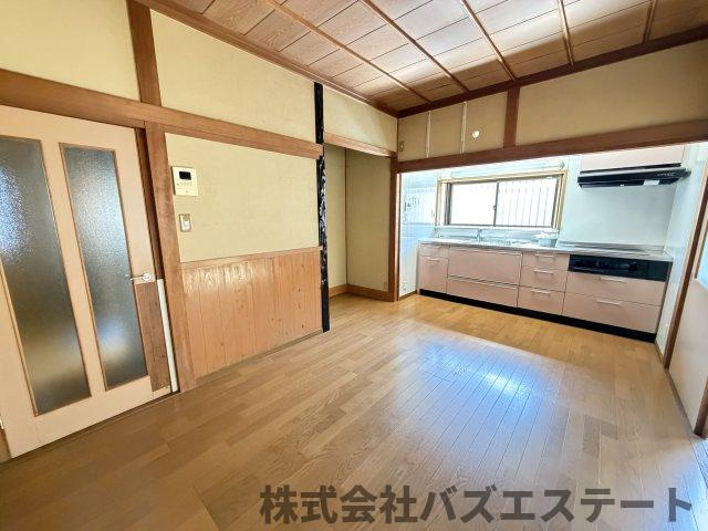 田寺東　中古一戸建ての居間・リビング
