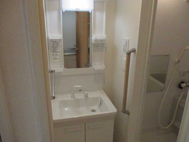 レオパレストレの内装|１階のみ設置