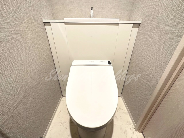 藤沢市藤沢の賃貸マンションのトイレ|清潔感のあるトイレです