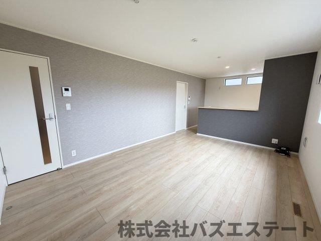 飾東町庄　中古一戸建ての居間・リビング