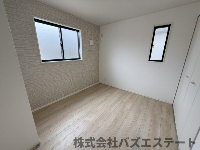 飾東町庄　中古一戸建ての子供部屋