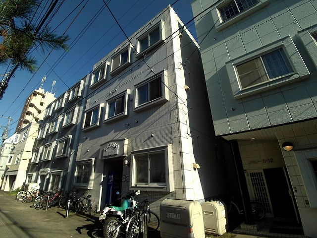 ロピア８１２