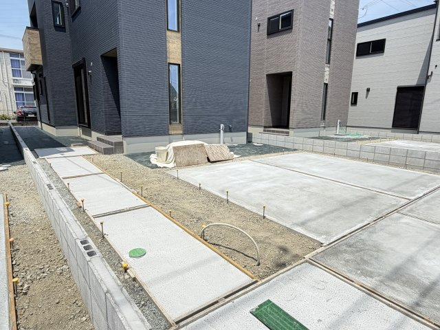 飾磨区中島1丁目　新築一戸建ての駐車場