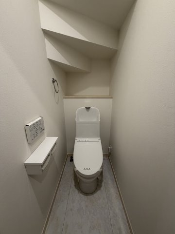 姫路市奥山の中古一戸建のトイレ