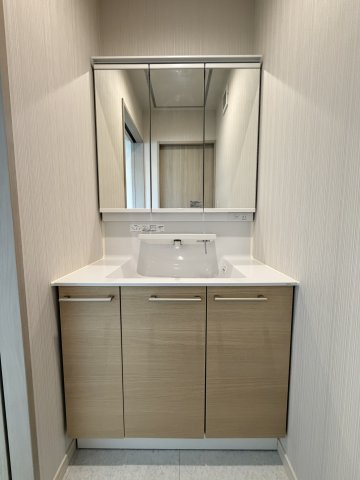 姫路市奥山の中古一戸建の洗面所